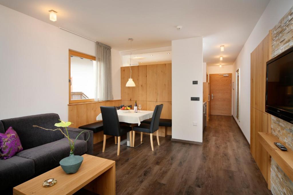 Appartement-Hotel Beatenhof Tirolo Quarto foto